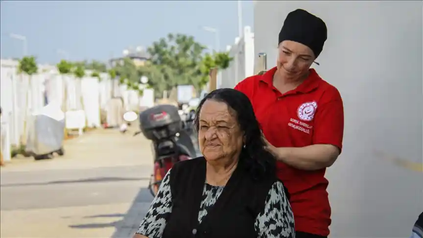 Vefa Ekibi Depremzedelerin Yanında