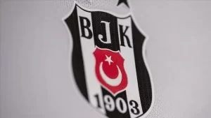 Beşiktaş’tan Cumhuriyet’in 100. yılına özel yeni forma