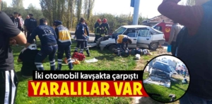 Kütahya’da kavşakta iki otomobil çarpıştı, yaralılar var