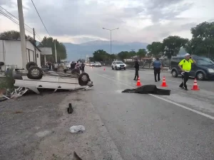 Muğla’da refüje çarpan otomobilin sürücüsü öldü