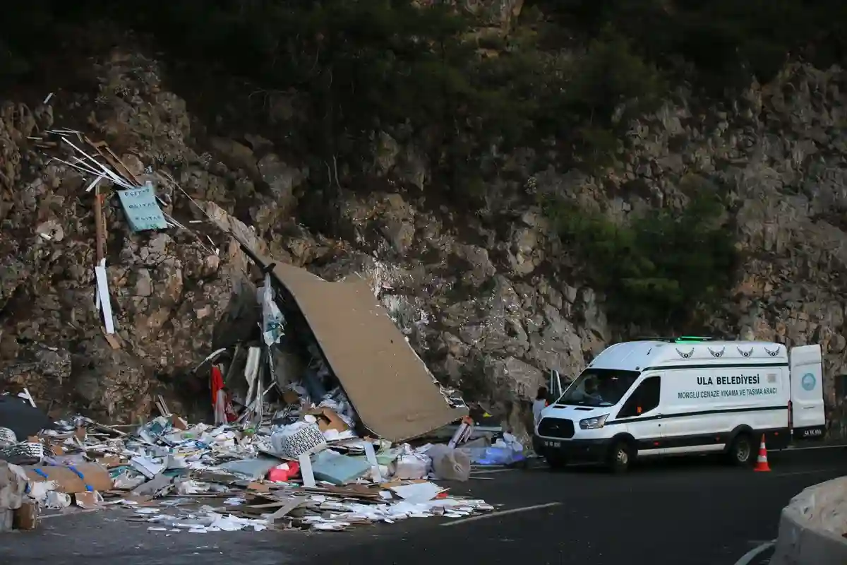 Muğla‘nın Ula ilçesinde, plastik