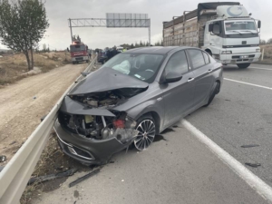 Afyonkarahisar’da trafik kazası: 1 ölü, 4 kişi yaralı