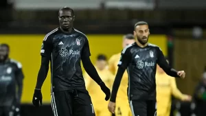 Beşiktaş’ta Aboubakar ve Cenk Tosun sakatlandı