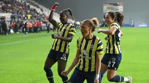 Kadınlar derbisinde Fenerbahçe, Beşiktaş’ı ağırlayacak 