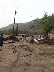 Aydın’da şiddetli sağanak sele dönüştü: 2 ölü