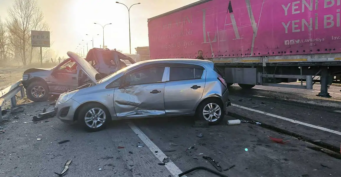 Kütahya’da zincirleme trafik kazası