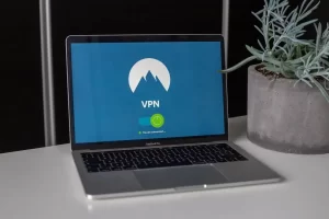 VPN nedir? Nasıl kullanılır? Güvenilir mi?