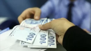 Emeklilere 41,3 milyar lira bayram ikramiyesi ödendi