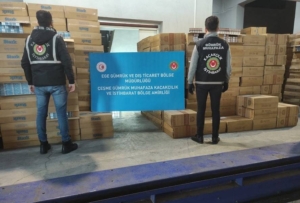 İzmir’de 1 milyon paket kaçak sigara ele geçirildi