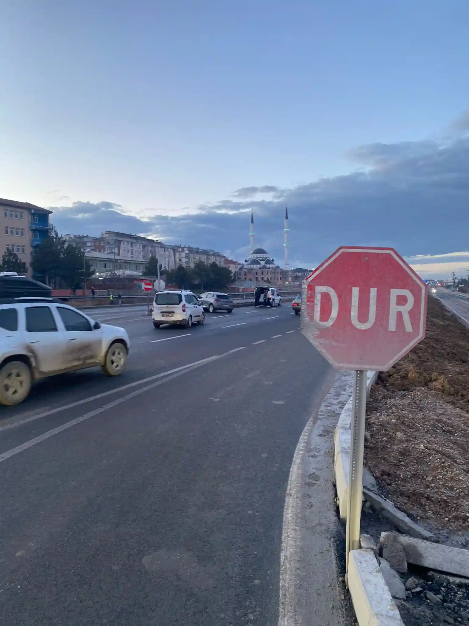 Kütahya'da akıllı kavşakta zincirleme trafik kazası