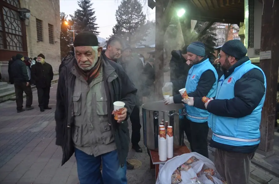 Kütahya’da camilerde şehitler için dua edildi