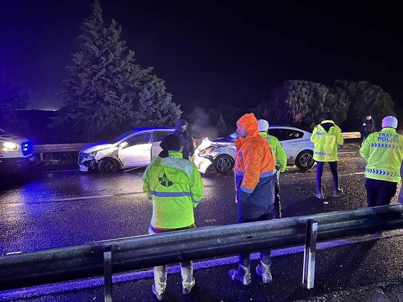 Manisa'da zincirleme trafik kazası 