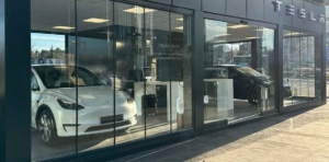 Tesla, Türkiye’de ilk showroom mağazasını açtı!