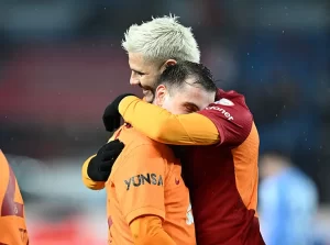 Galatasaray, Trabzon’da zirveyle puan farkını kapattı