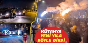 Kütahya’da polisler denetimde, vatandaşlar hep birlikte yeni yıla girdi