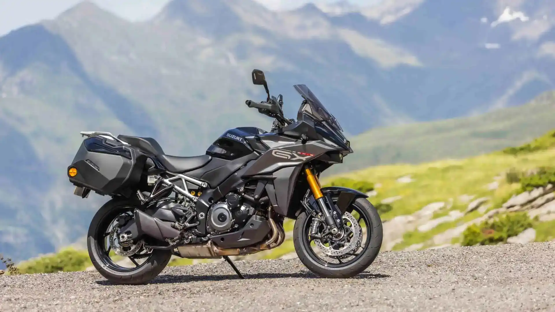 Suzuki GSX-S1000GX Türkiye’de Ön