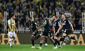 Fenerbahçe, Corendon Alanyaspor ile berabere kaldı