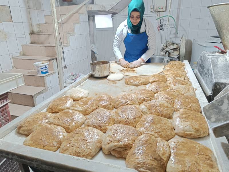 Afyonkarahisar'da haşhaşlı tahinli pide sahur sofralarında yerini aldı