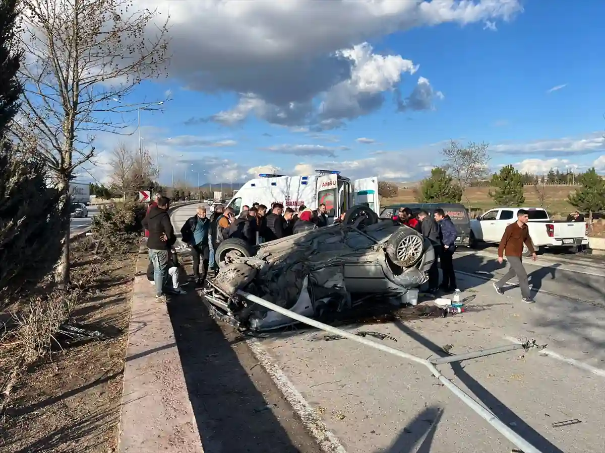 Afyonkarahisar’da otomobilin devrilmesi sonucu