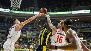 Fenerbahçe Beko rekor ile kazandı