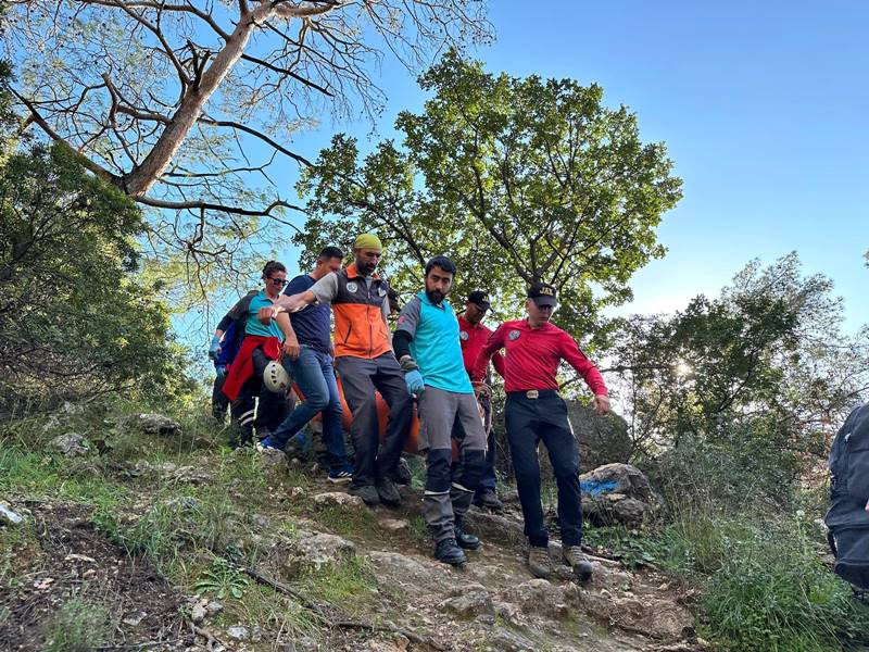 Fethiye'de yürüyüş esnasında mahsur kalan kişi kurtarıldı