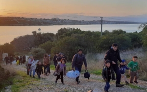 İzmir açıklarında 105 düzensiz göçmen kurtarıldı