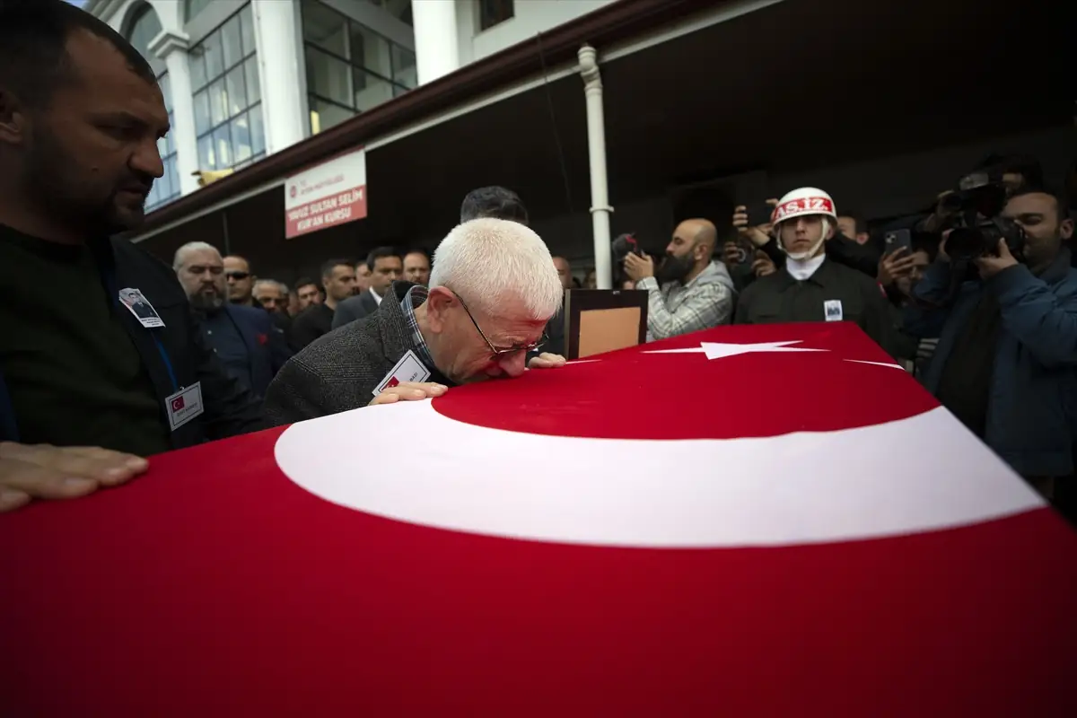 Şehit Uzman Çavuş Ercan Güven, son yolculuğuna uğurlandı