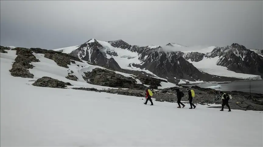 Türk bilim insanları, dünyanın