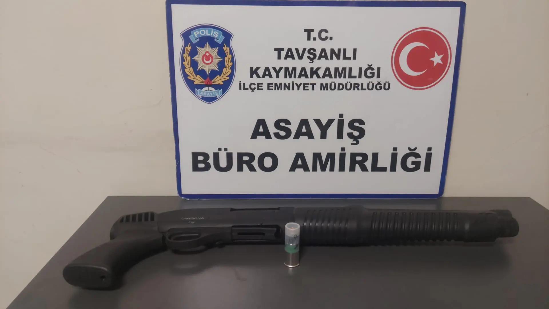 Kütahya’da silahlı kavga güvenlik kameralarına yansıdı