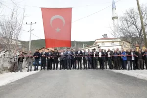 Kütahya’da grup köy yolu açıldı