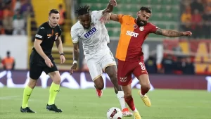 Galatasaray, Antalya’da farklı kazandı