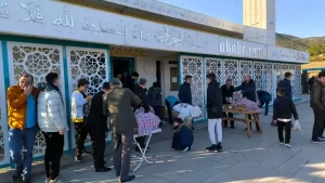 Kütahya’da geleneksel bayramda simit ikramı 