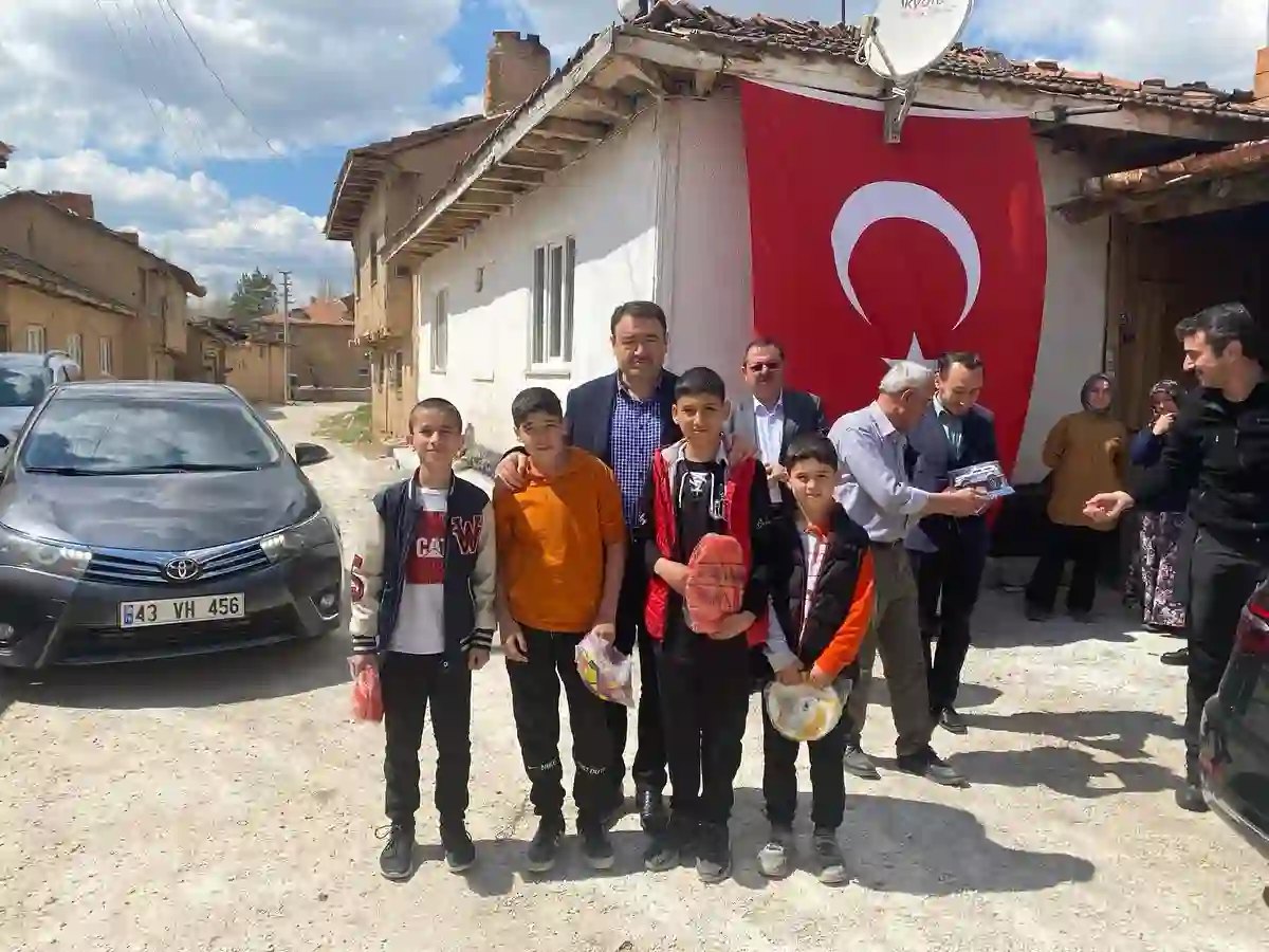 Kütahya Valisi Işın şehit aileleri ile buluştu 