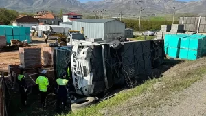 Malatya’da Otobüs Devrildi, 22 Yaralı!