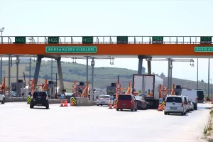 İstanbul-İzmir Otoyolu’nda Bayram Hareketliliği Devam Ediyor