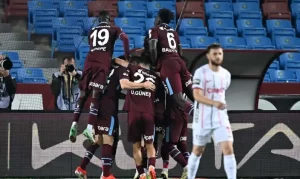 Trabzonspor 45 dakikaya tam 4 gol sığdırdı