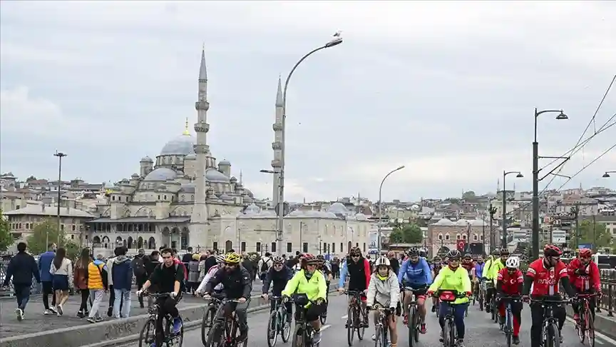 İstanbul’da 19 Mayıs Atatürk’ü