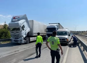 Afyonkarahisar’da zincirleme trafik kazası: 6 yaralı