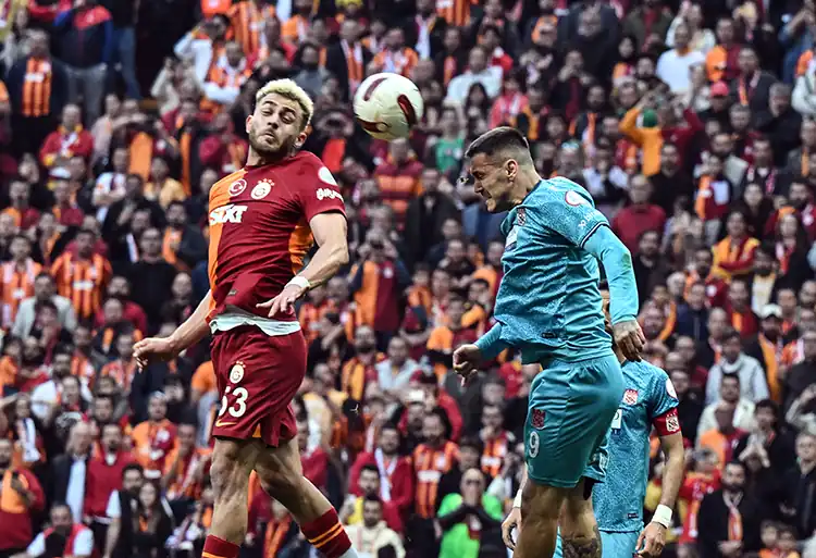 Galatasaray Sivasspor'u 6-1 ile geçti