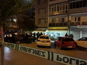 İzmir’de kıraathane önünde silahlı saldırı: 1 ölü