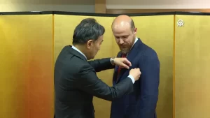 Japonya hükümeti, Bilal Erdoğan’a nişan takdim etti