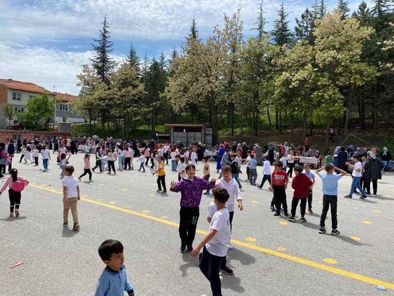 Kütahya’da ilkokul öğrencileri düzenlenen