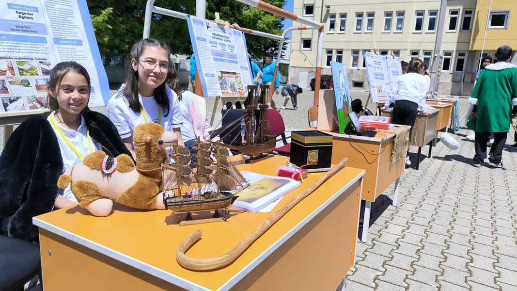 Kütahya da öğrencilerin bilimsel çalışmaları sergilendi