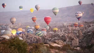 Türkiye’de geçen yıl 747 bini aşkın turist balonla uçtu