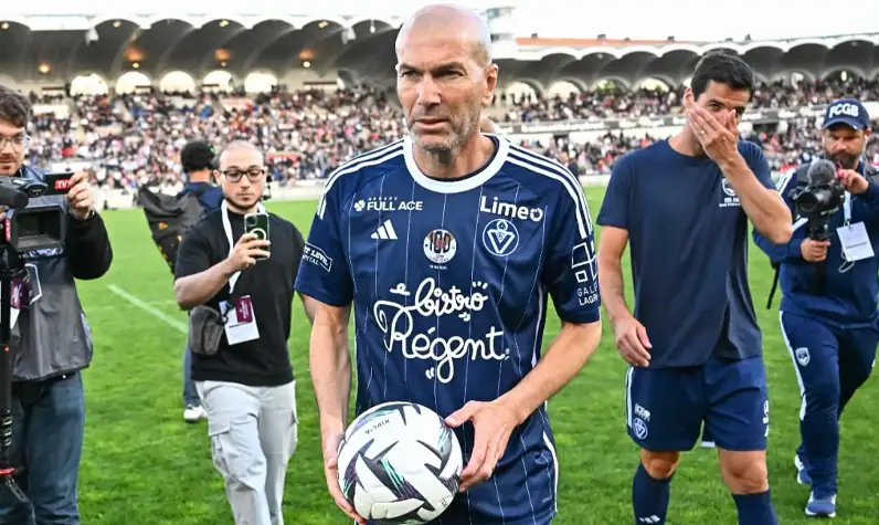 Zinedine Zidane: Futbolun Efsane