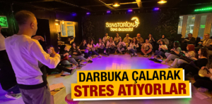 Kütahya’daki darbuka kursuna katılanlar ritimle stres atıyor