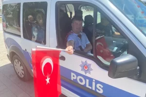 İncirliova’da engelliler polis araçlarıyla şehir turu attı