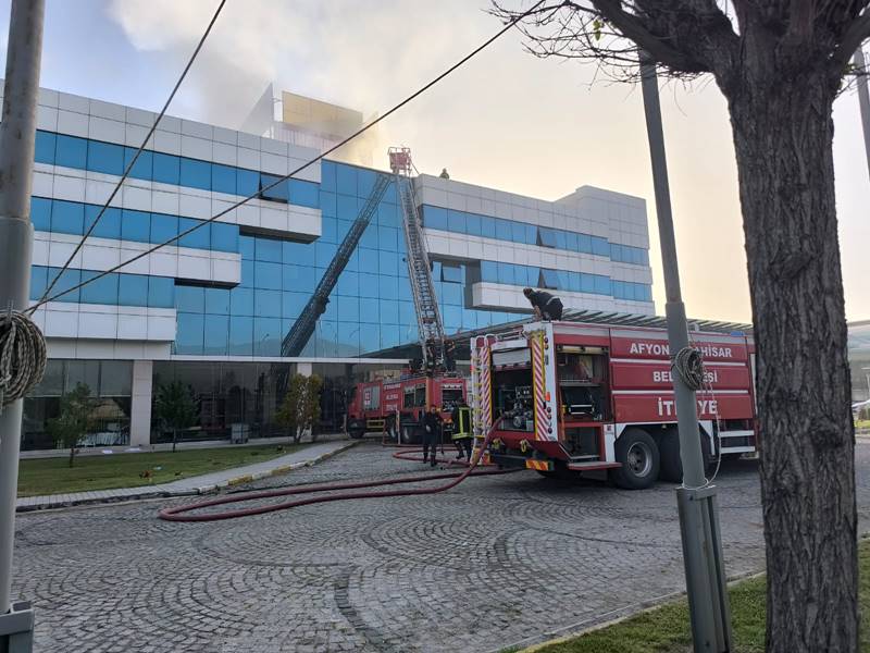 Afyonkarahisar'da termal otelde çıkan yangın söndürüldü