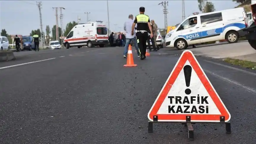 Afyonkarahisar’da Trafik Kazasında 4 Kişi Yaralandı