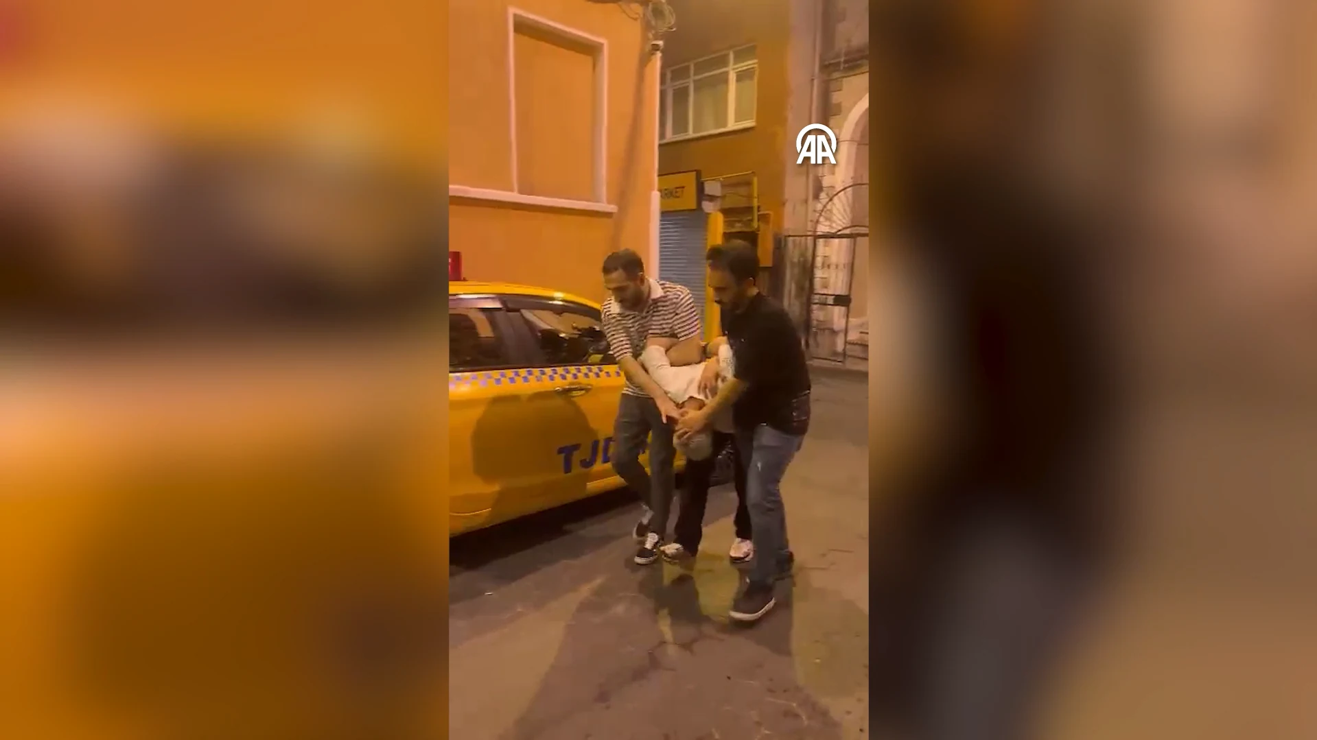 Beyoğlu’nda iş yerine silahlı saldırı: 1 yaralı